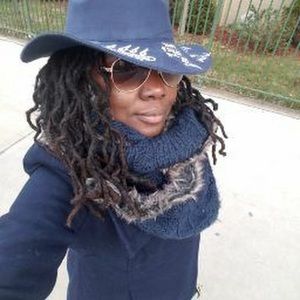 Meet your Posher, Khadija